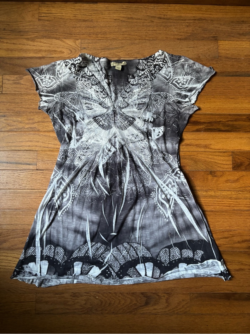 Women's Black & White Y2k Butterfly top with ruffle sleeves and flowy bottom.